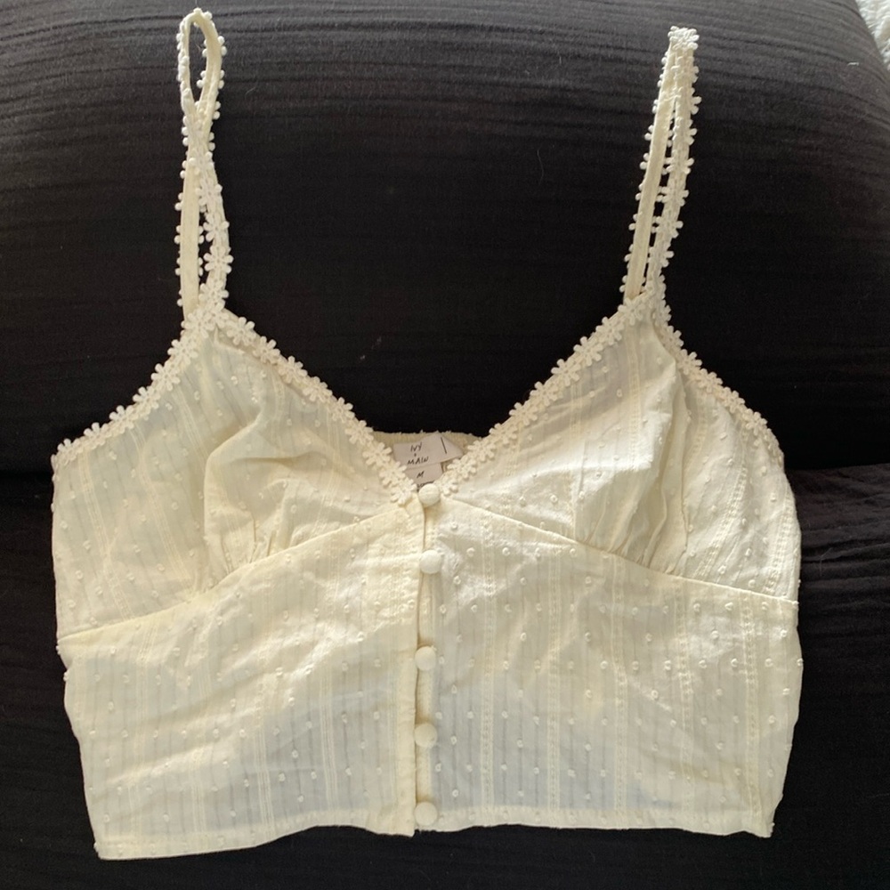 Ivy and Main crop cream top
